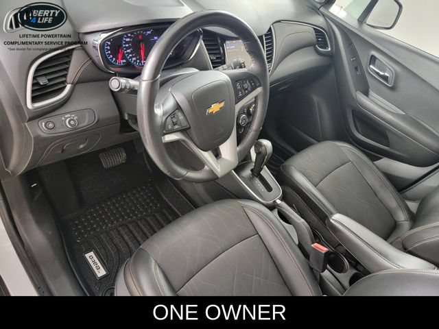 Used 2019 Chevrolet Trax LT w/ LT Convenience Package FWD image 12