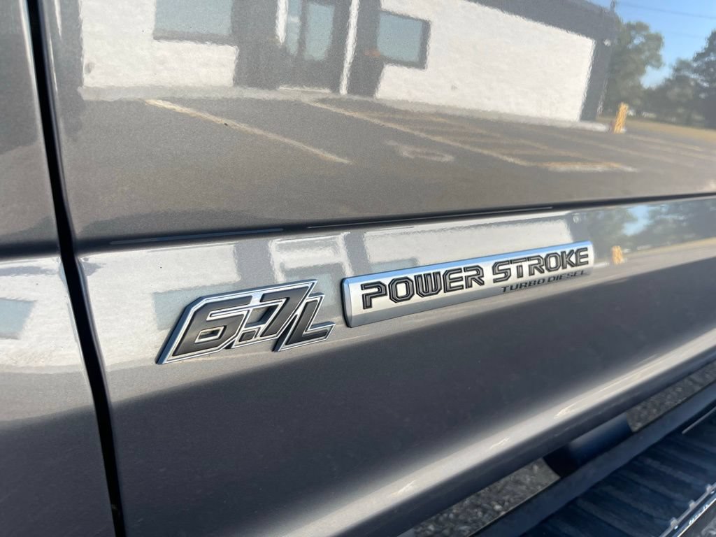 Used 2022 Ford F250 Lariat w/ Black Appearance Pkg AWD/4WD image 22