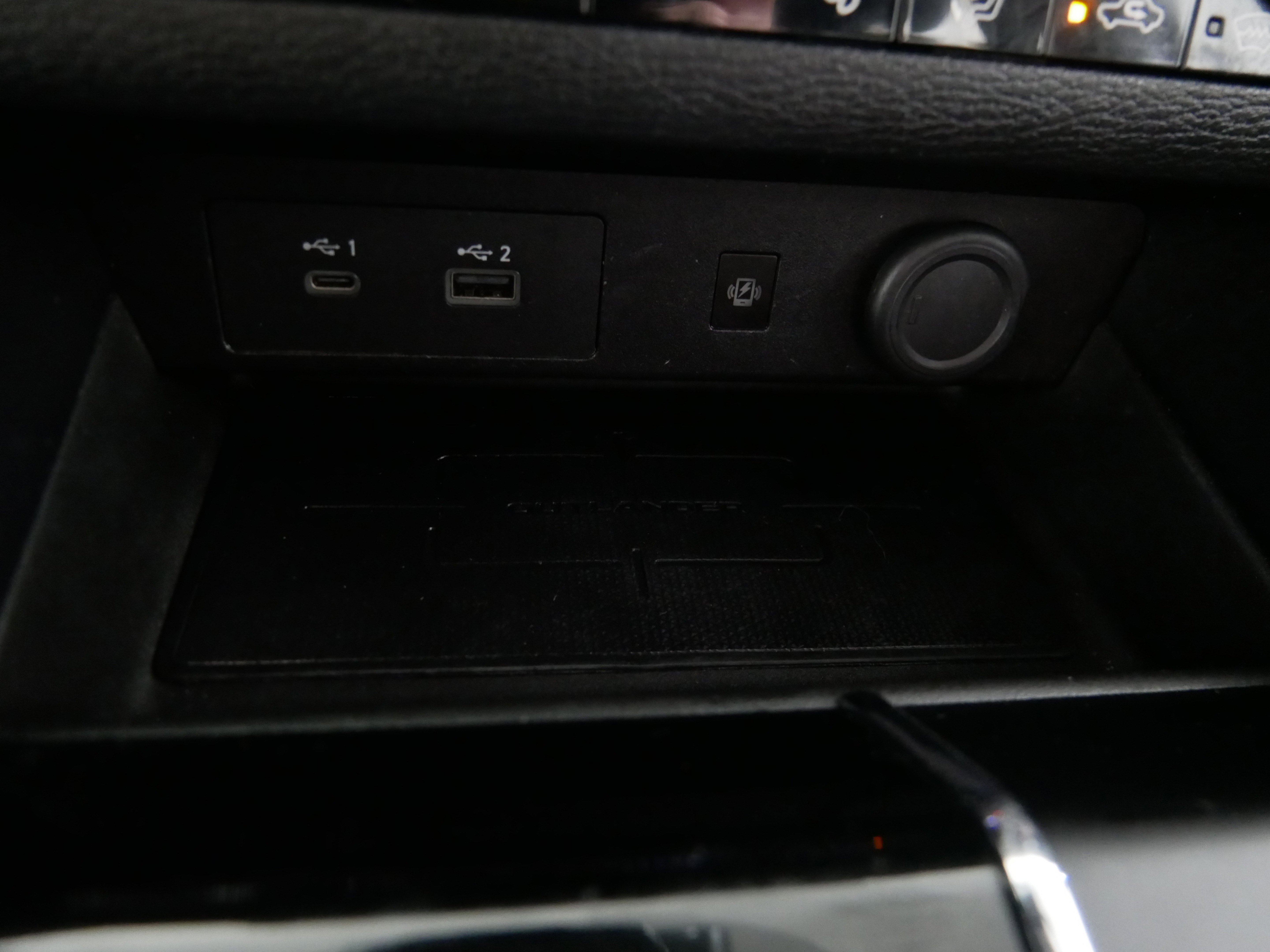 Used 2022 Mitsubishi Outlander SE image 30