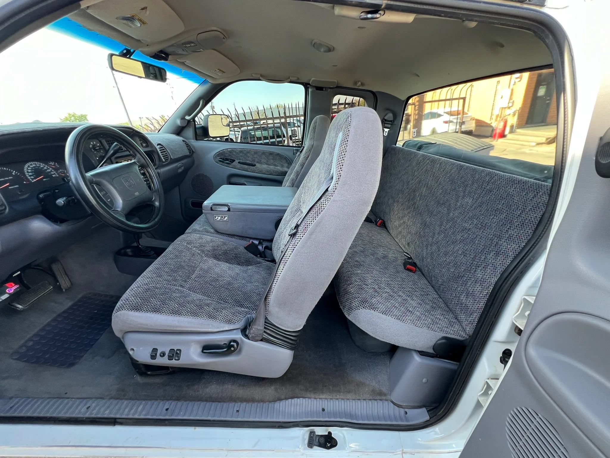 Used 1999 Dodge Ram 2500 Truck 4x4 Quad Cab image 17