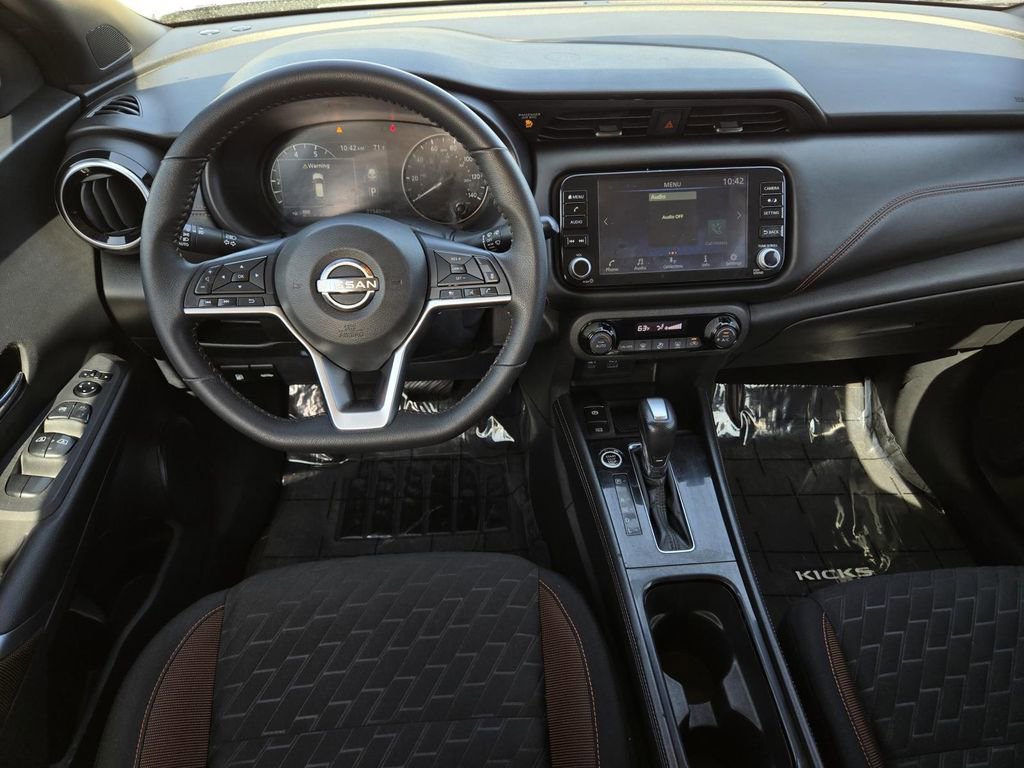 Used 2022 Nissan Kicks SR FWD image 23