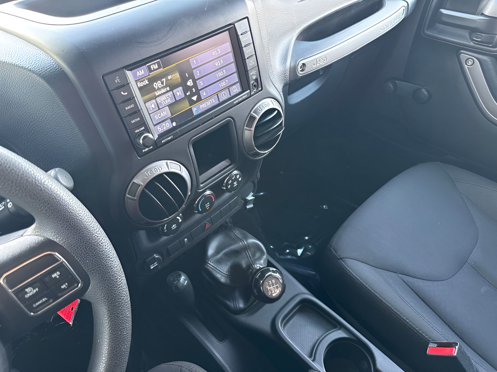 Used 2018 Jeep Wrangler Unlimited Sport AWD/4WD image 18
