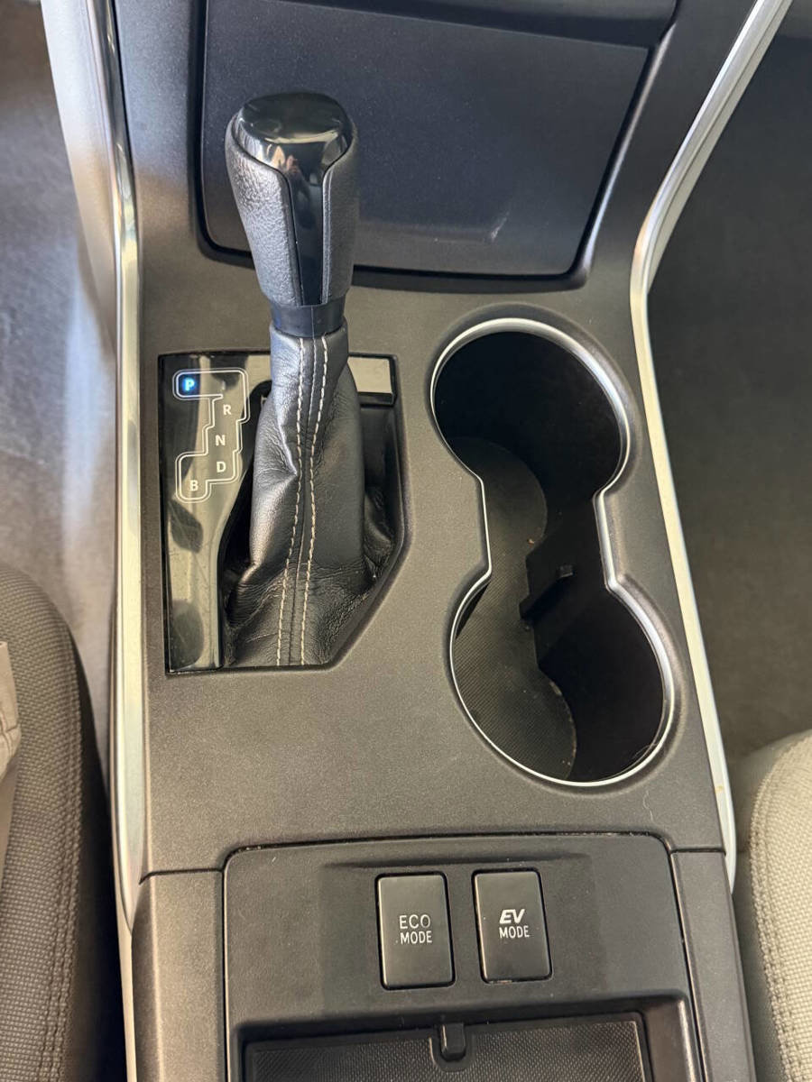 Used 2017 Toyota Camry XLE image 9