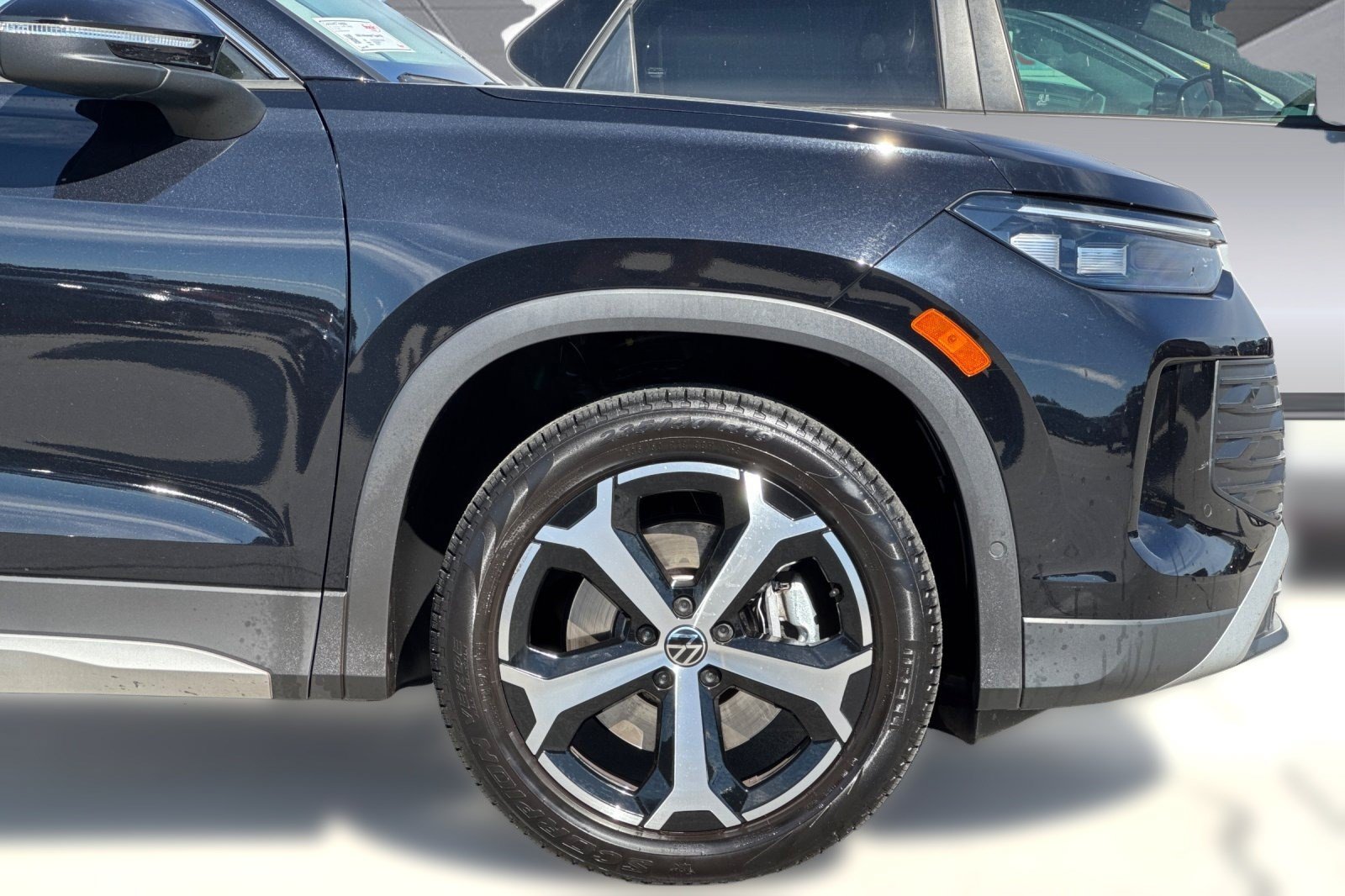 Used 2026 Volkswagen Tiguan SE AWD/4WD image 34