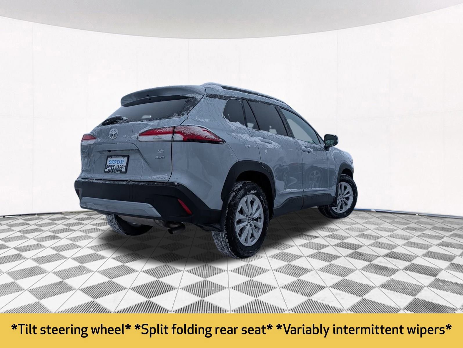 Used 2025 Toyota Corolla Cross LE image 11