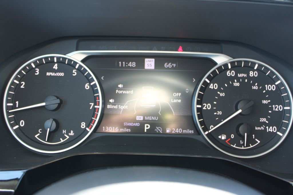 Used 2025 Nissan Pathfinder SL FWD image 36