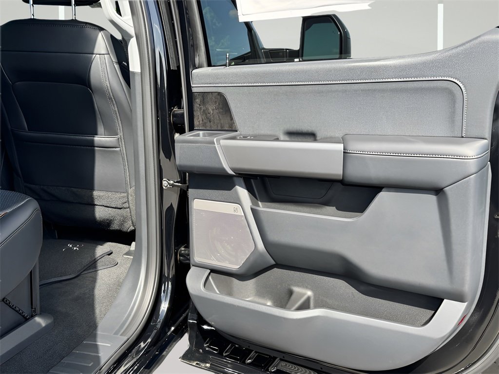 New 2025 Ford F250 Lariat w/ Lariat Ultimate Package image 18