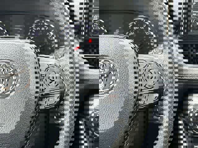 Used 2021 Toyota RAV4 XLE image 9