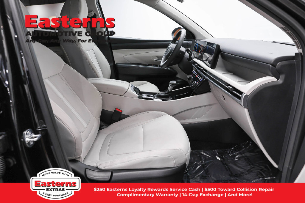 Used 2025 Hyundai Tucson SEL FWD image 24