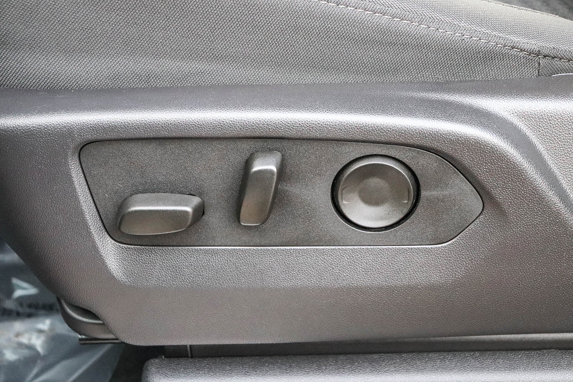 Used 2024 Chevrolet Silverado 1500 RST w/ Convenience Package II image 25