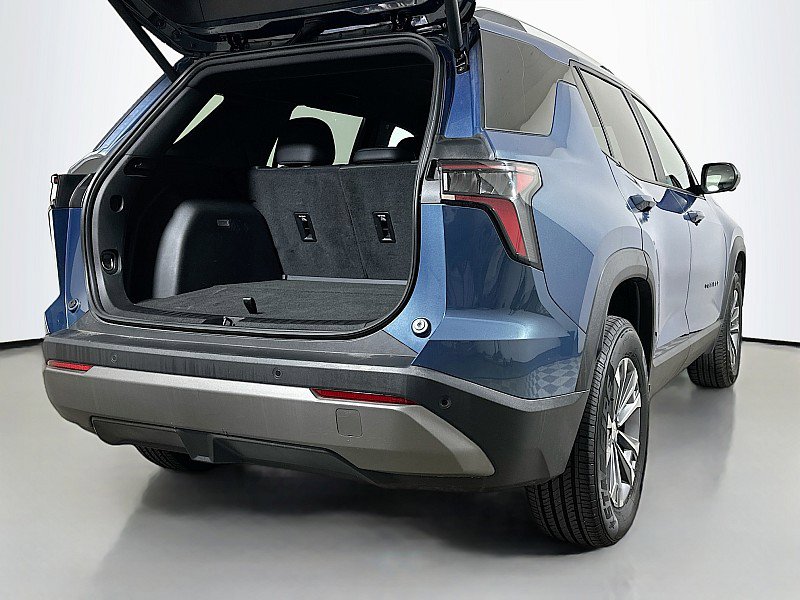 Used 2025 Chevrolet Equinox LT w/ Convenience Package II image 23