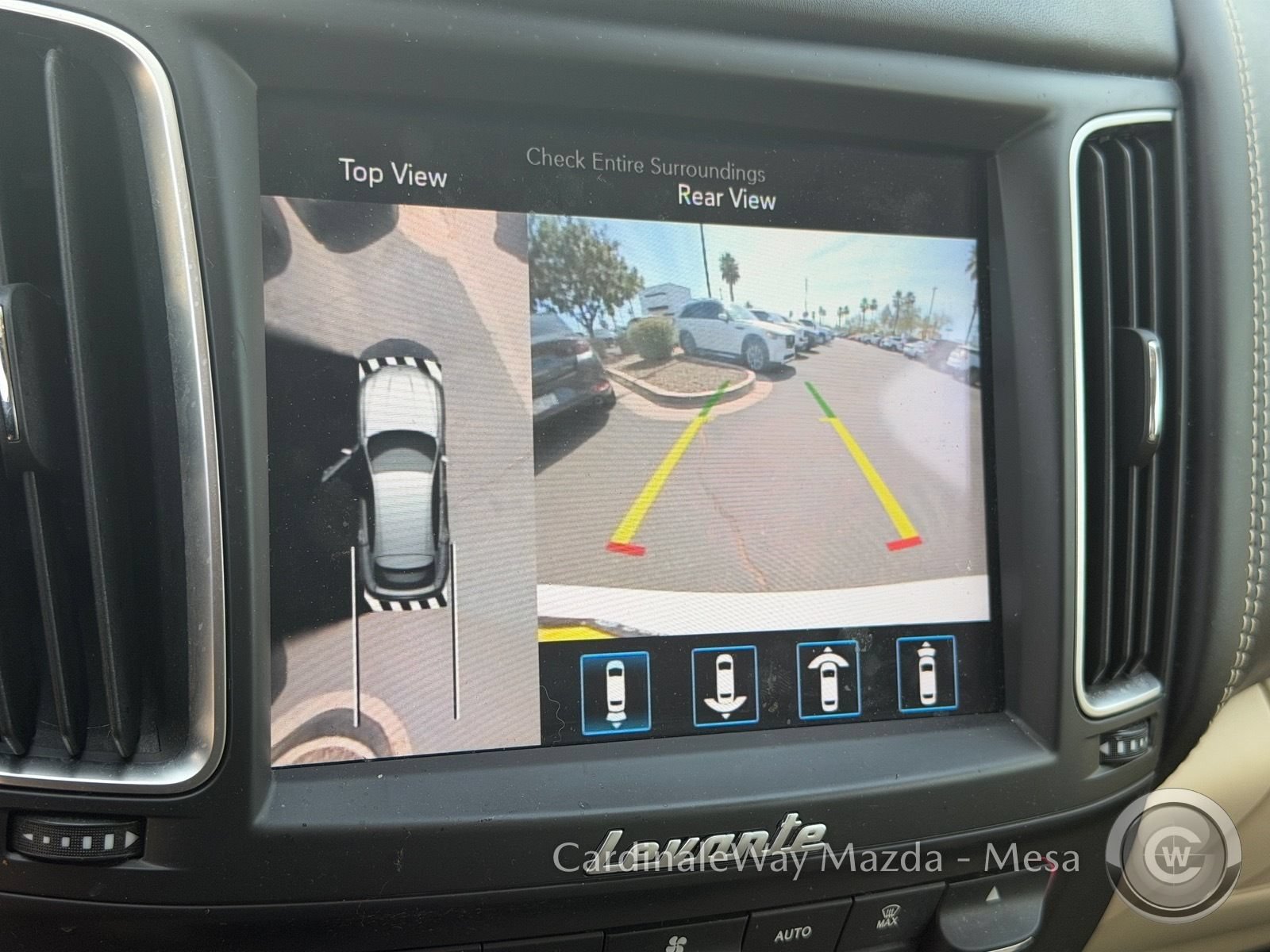 Used 2019 Maserati Levante GranLusso AWD/4WD image 26