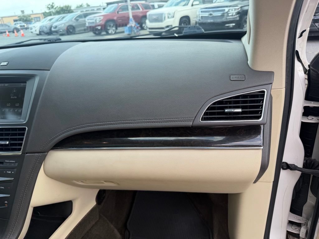 Used 2015 Lincoln MKT AWD w/ Equipment Group 201A image 34