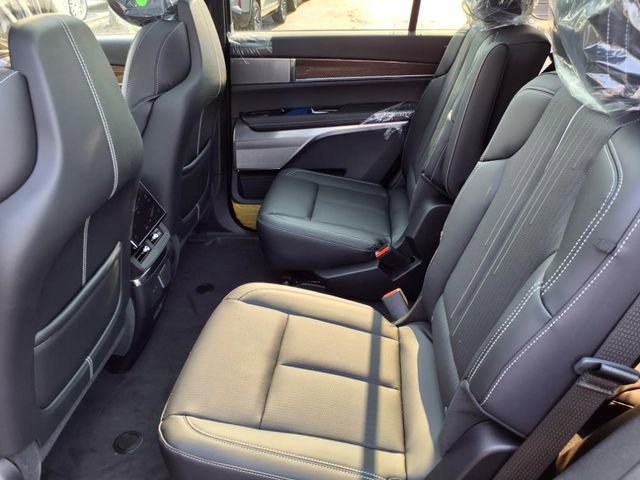 New 2026 Cadillac Vistiq Sport image 7