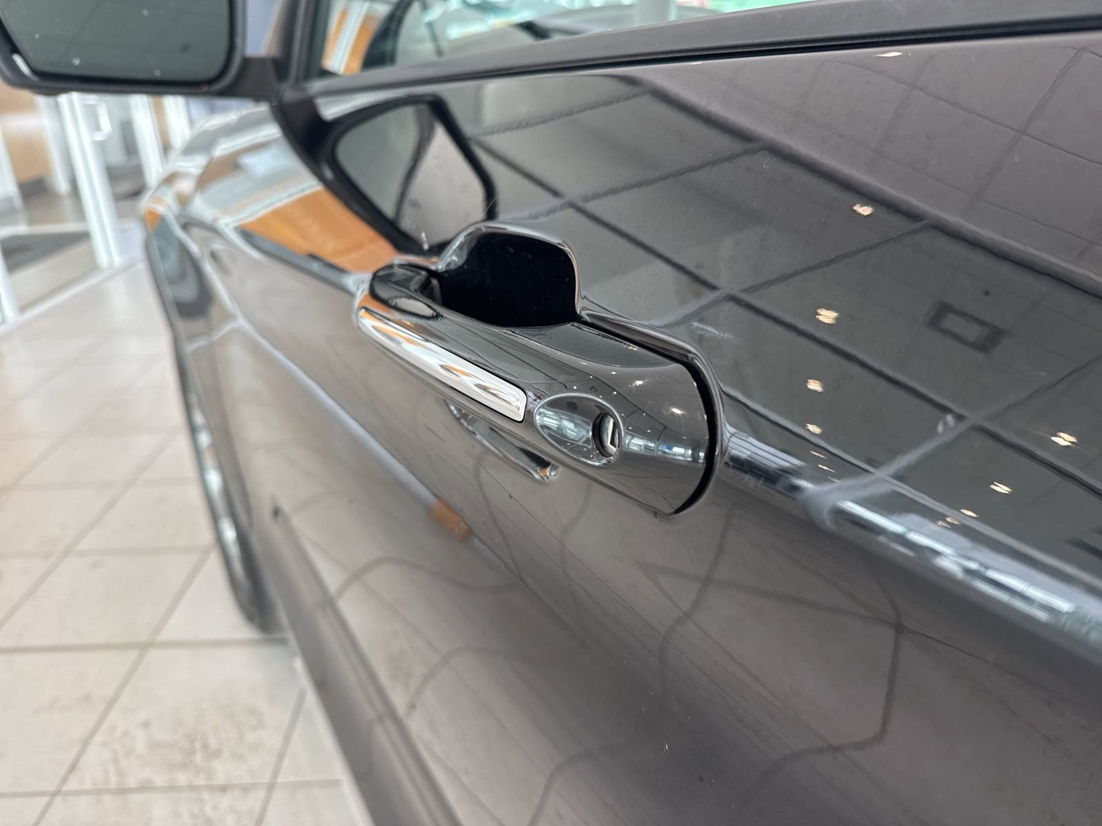 Used 2023 Ford Explorer Limited w/ Equipment Group 301A image 13