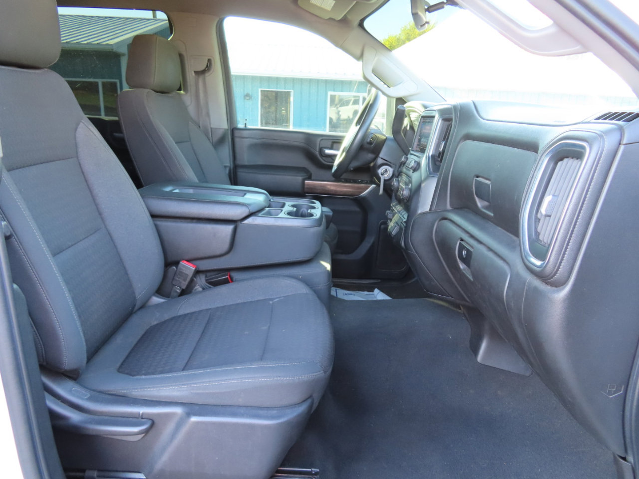 Used 2021 Chevrolet Silverado 2500 LT w/ Z71 Off-Road Package image 37