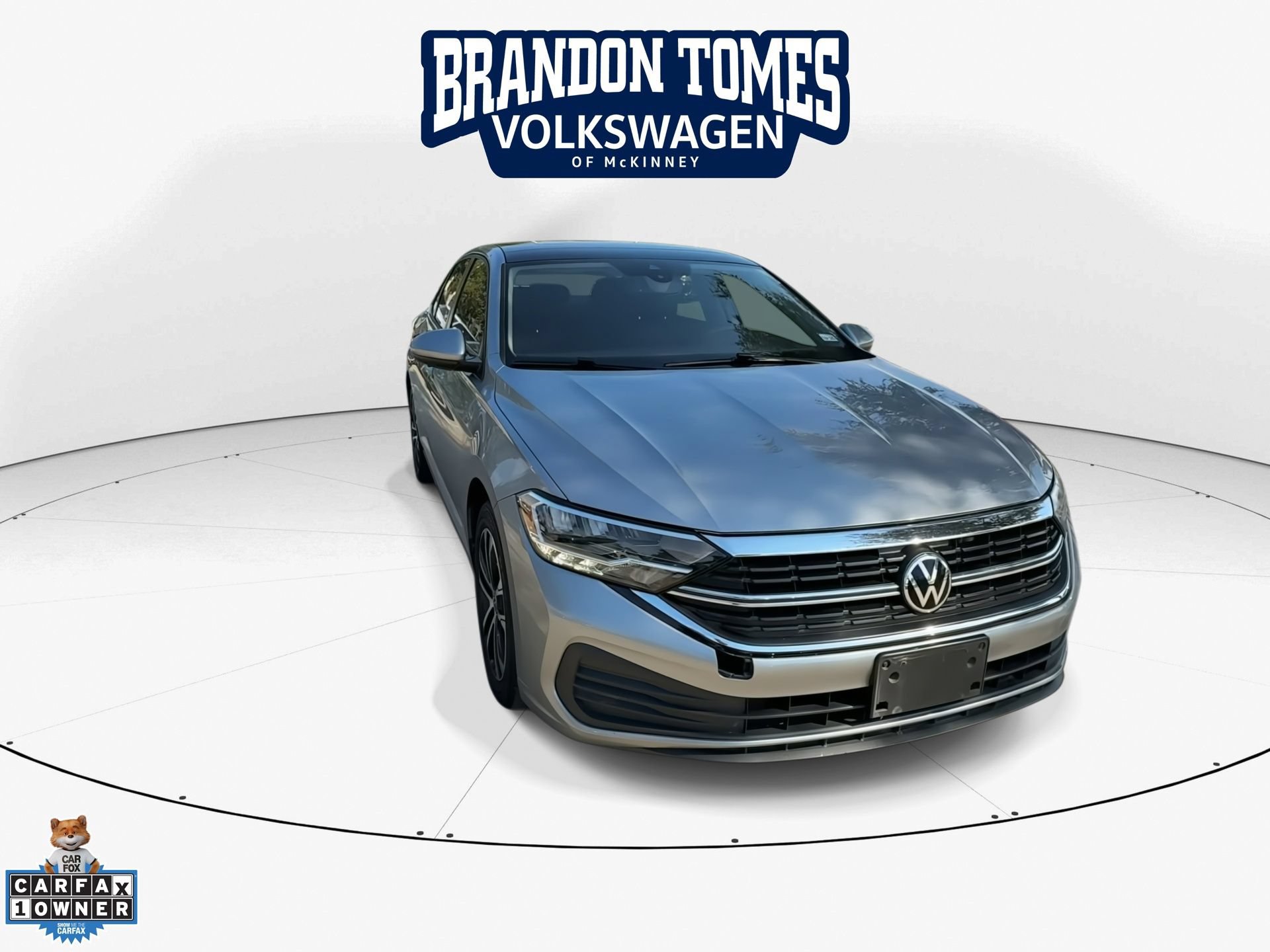 Used 2022 Volkswagen Jetta SE w/ Panoramic Sunroof Package FWD image 2