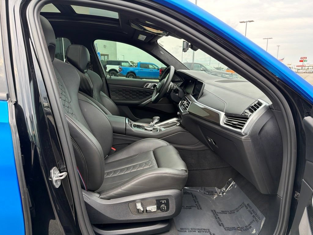 Used 2021 BMW X6 M AWD/4WD image 22