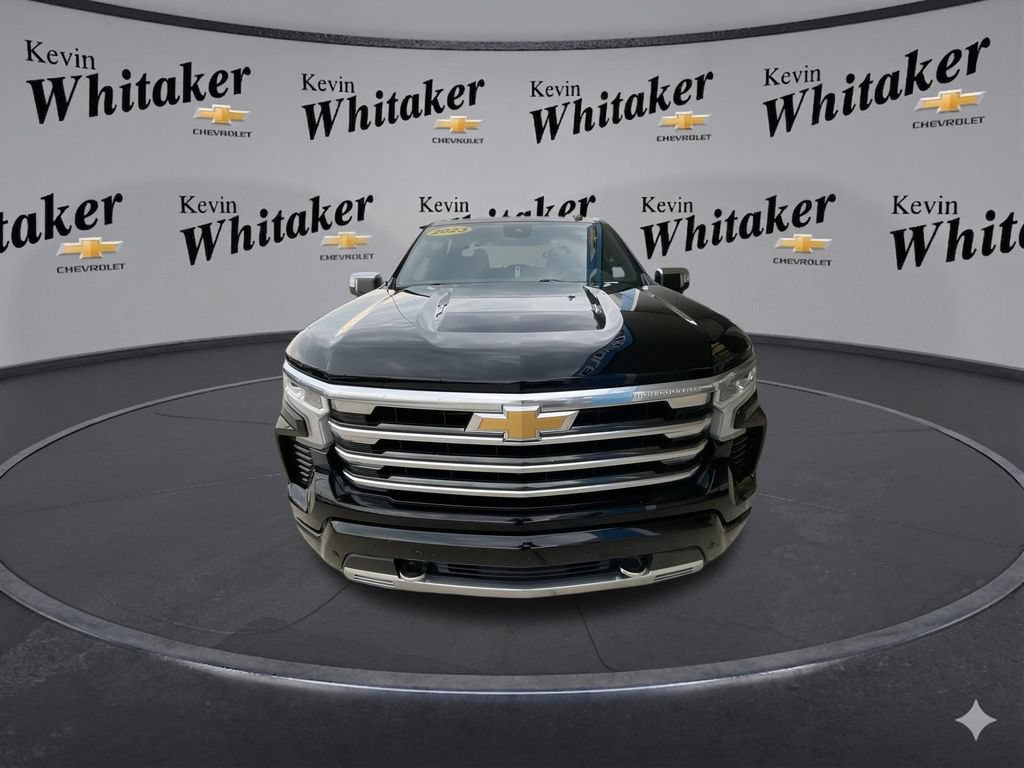 Certified 2023 Chevrolet Silverado 1500 High Country w/ High Country Premium Package AWD/4WD image 3
