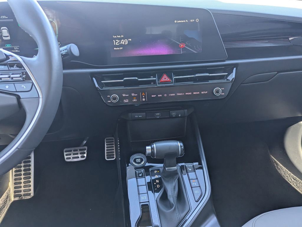 Used 2023 Kia Niro EX Touring image 12
