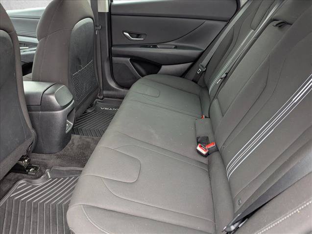Used 2025 Hyundai Elantra SEL FWD image 24