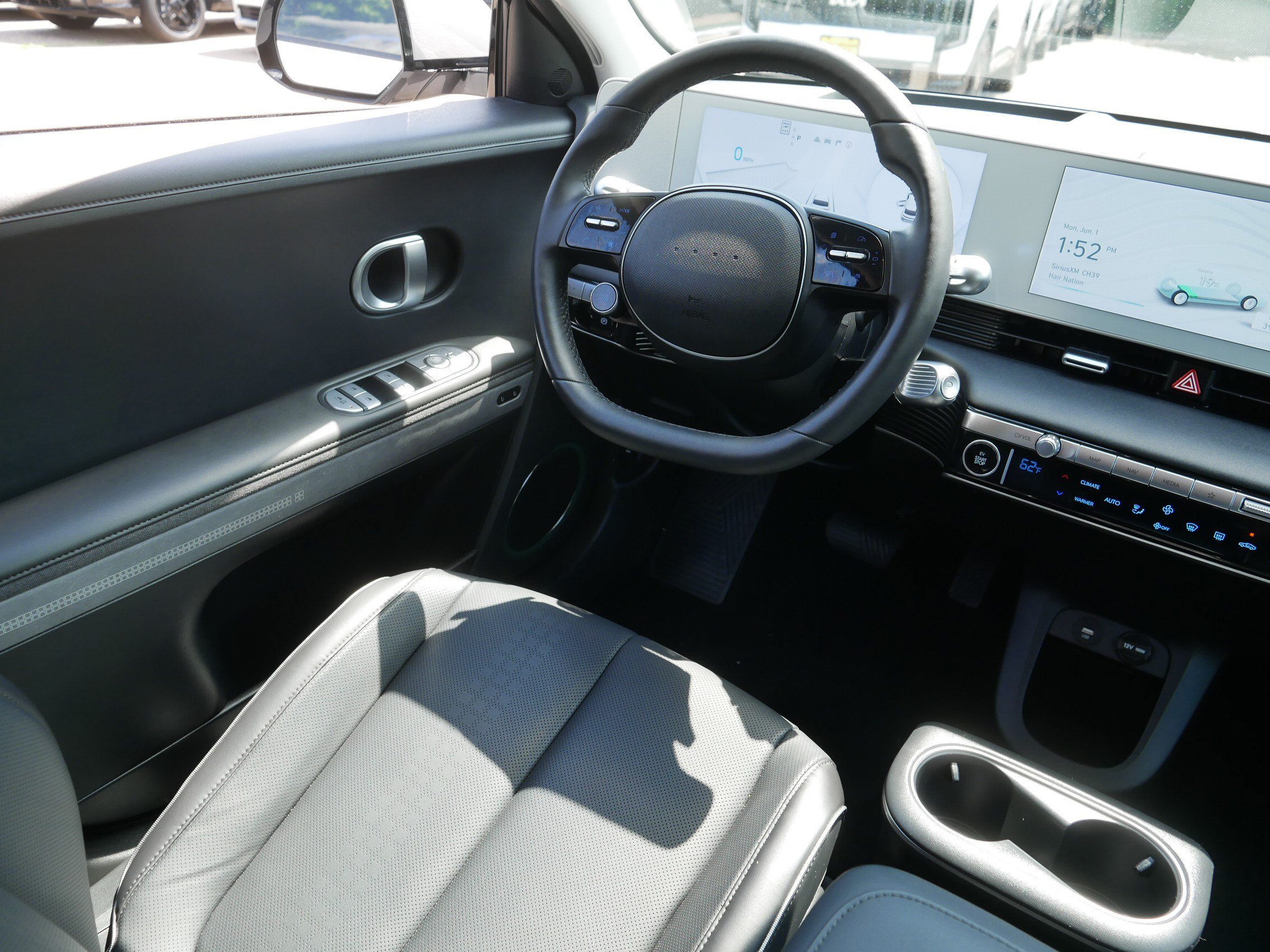 Used 2024 Hyundai Ioniq 5 Limited AWD/4WD image 9