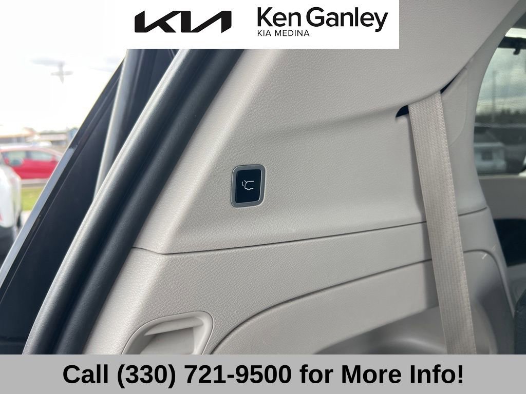 Used 2018 Chrysler Pacifica Touring-L w/ Premium Audio Group image 53
