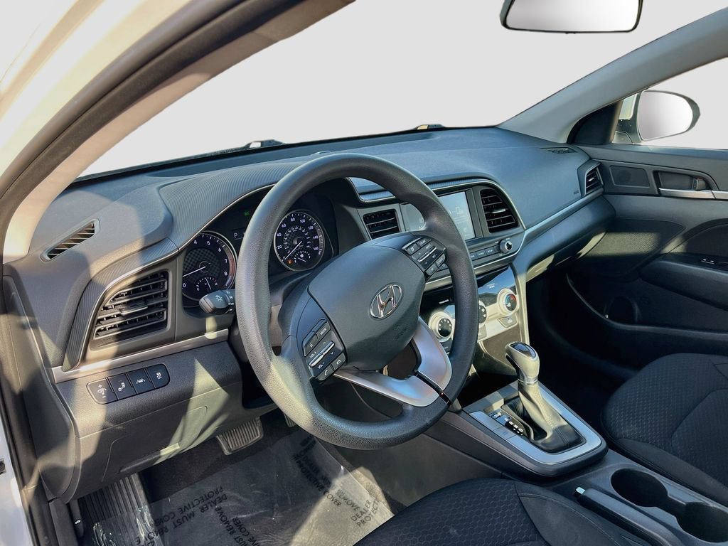 Used 2019 Hyundai Elantra SEL w/ Cargo Package FWD image 9