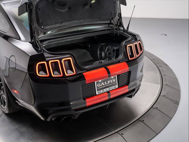 Used 2013 Ford Mustang Shelby GT500 RWD image 35