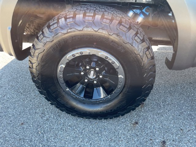 Used 2017 Ford F150 Raptor w/ Equipment Group 802A Luxury AWD/4WD image 41