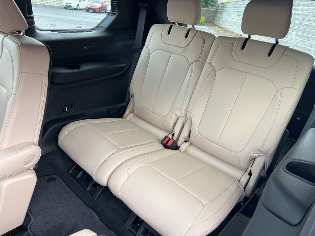 New 2025 Jeep Grand Cherokee L Limited image 26