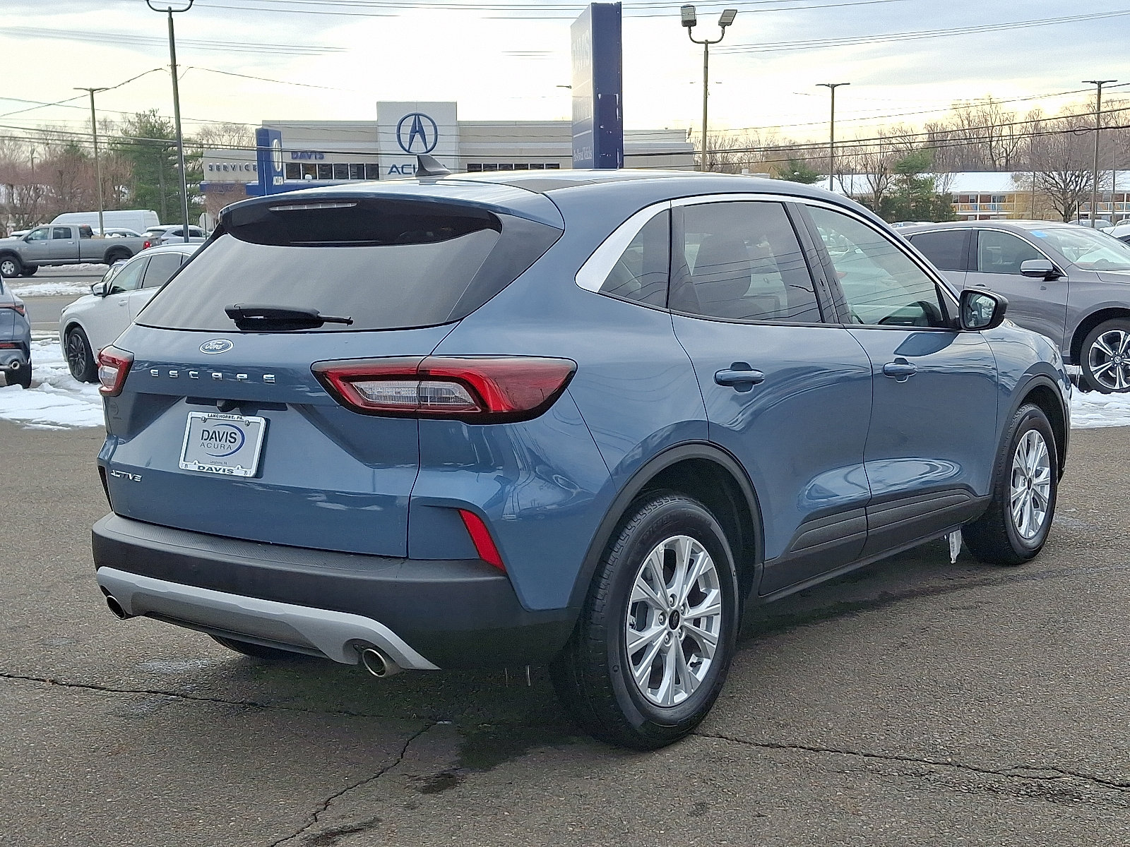 Used 2023 Ford Escape Active w/ Cold Weather Package image 4
