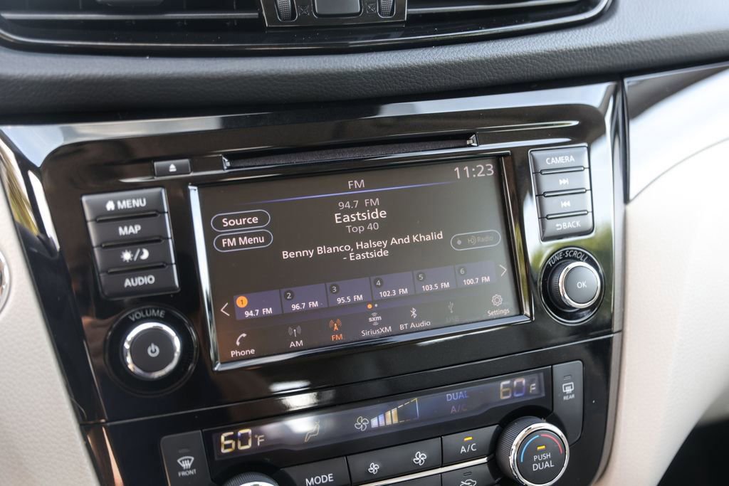 Used 2022 Nissan Rogue Sport SL w/ Premium Package image 16