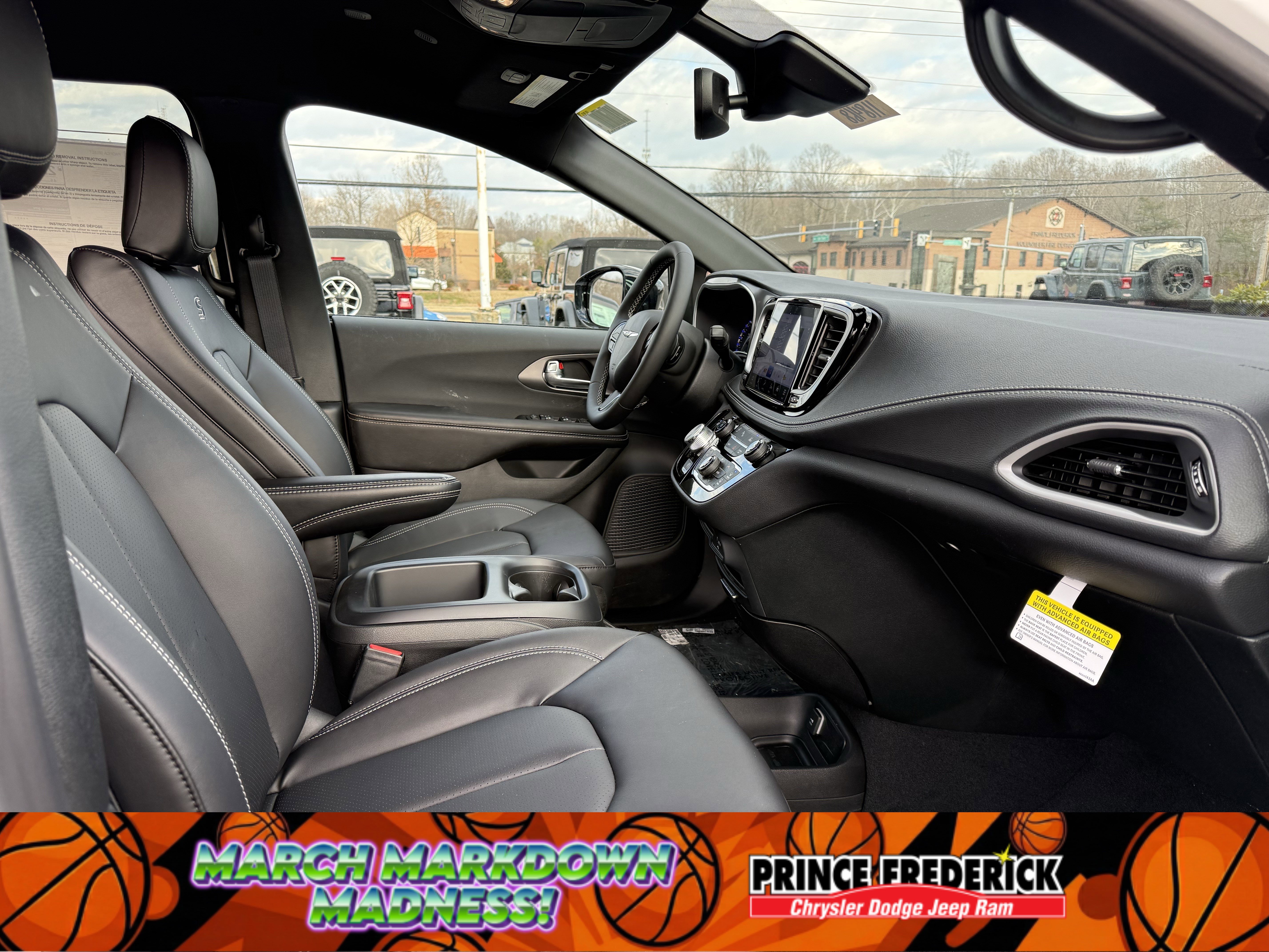 New 2026 Chrysler Pacifica Select image 16