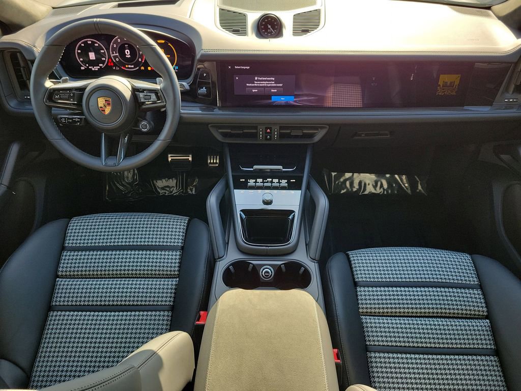 New 2026 Porsche Cayenne GTS AWD/4WD image 20