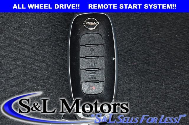 Used 2025 Nissan Rogue SV AWD/4WD image 24