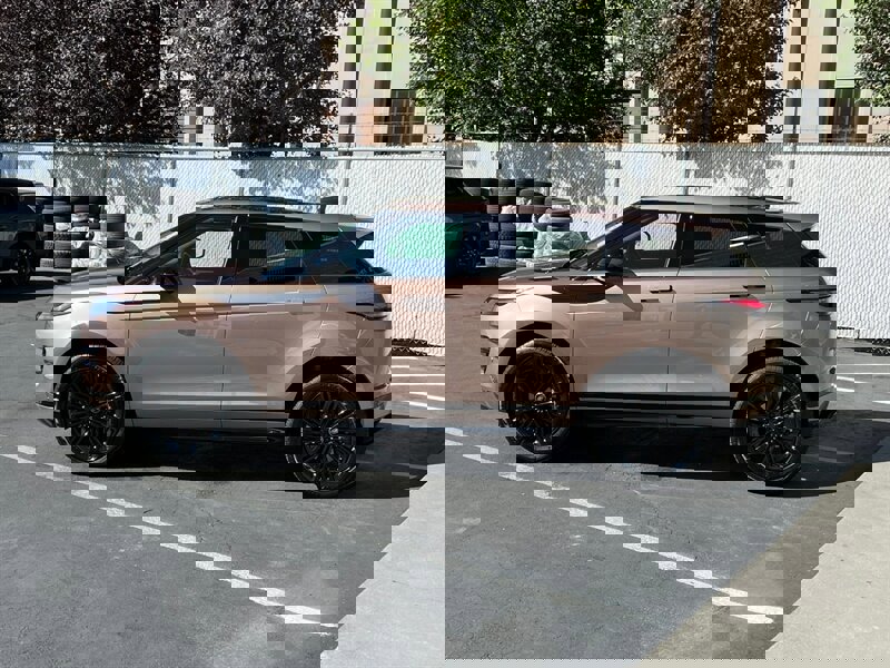 Used 2024 Land Rover Range Rover Evoque Dynamic SE image 4