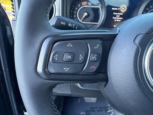 Used 2025 Jeep Wrangler Unlimited Sport AWD/4WD image 26
