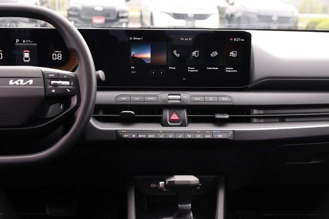 Used 2025 Kia K4 FWD image 24