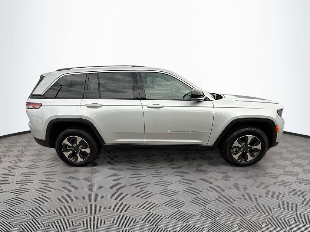 New 2024 Jeep Grand Cherokee Limited 4xe image 4