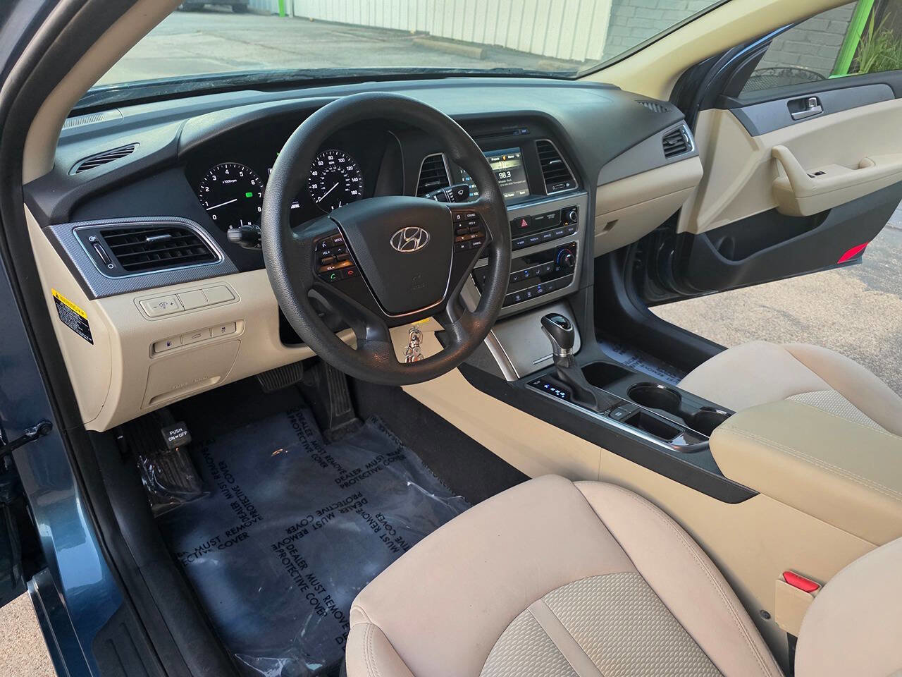 Used 2017 Hyundai Sonata SE image 16