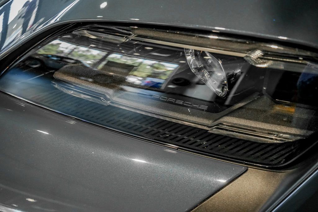 Certified 2025 Porsche Taycan Turbo GT image 34