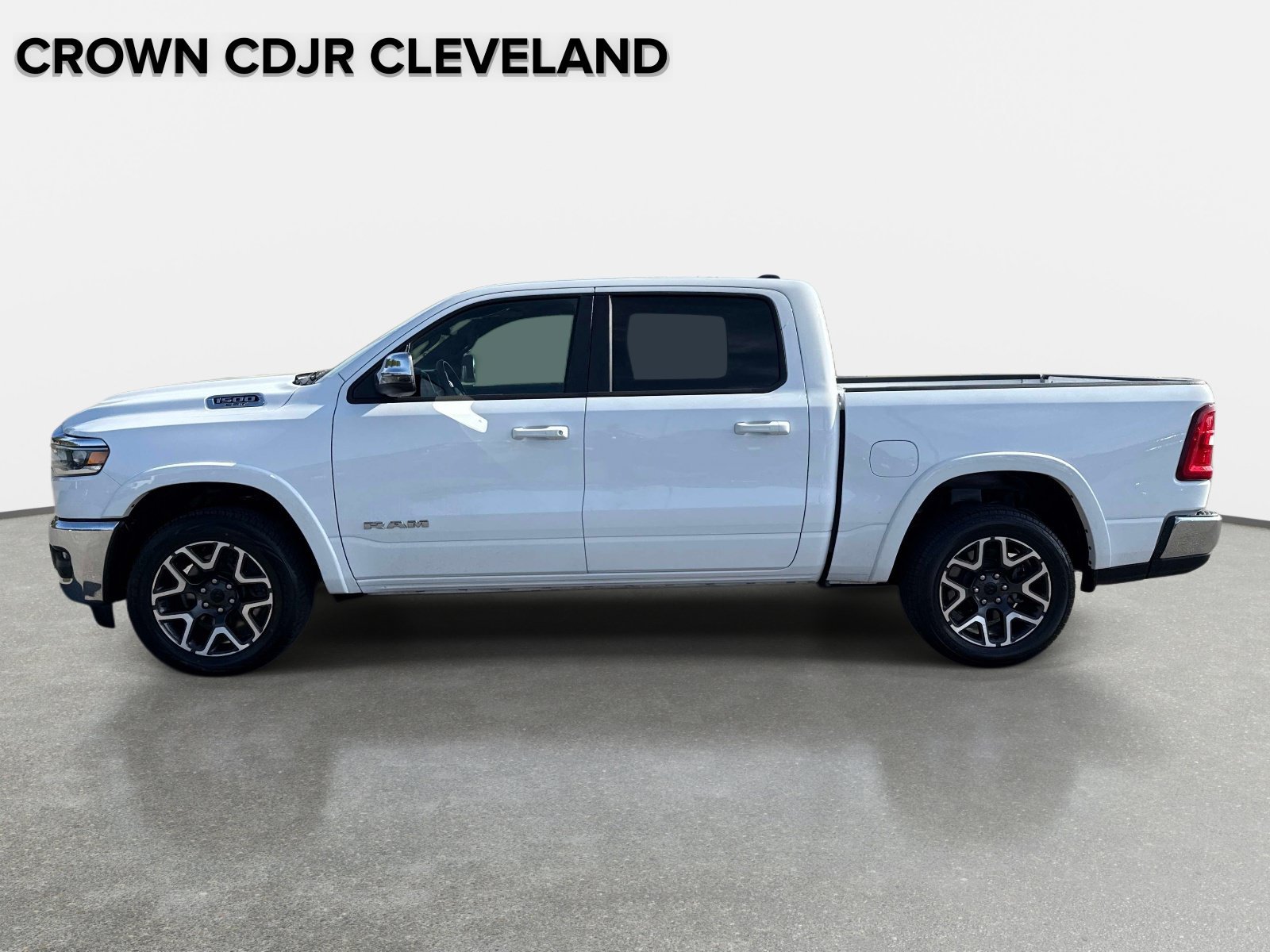 Certified 2025 RAM 1500 Laramie AWD/4WD image 7