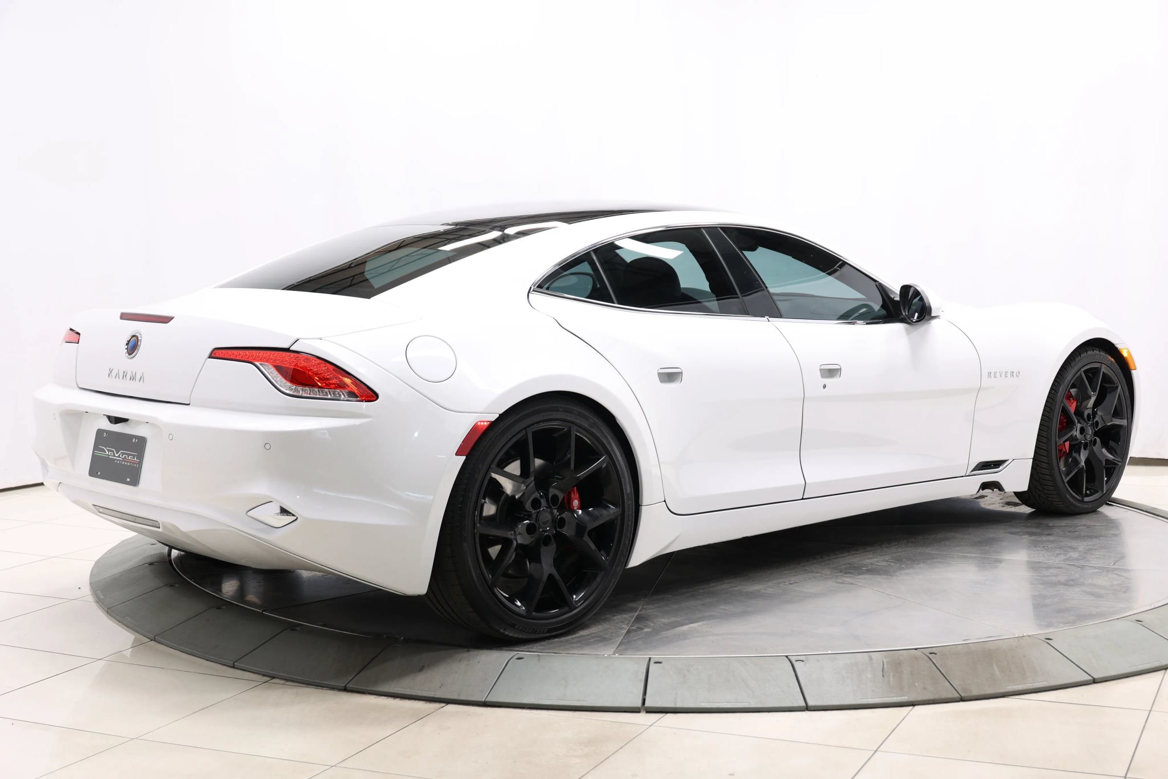 Used 2019 Karma Revero RWD image 4