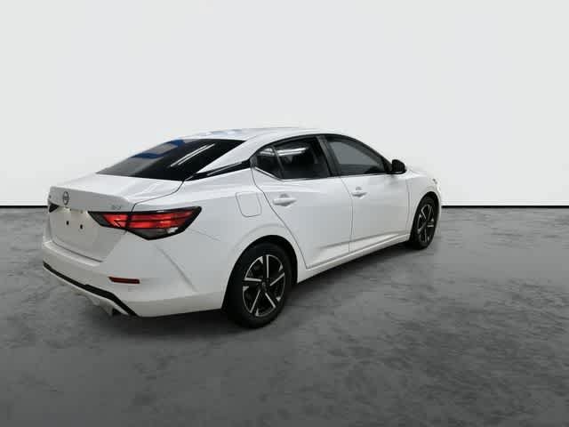 Used 2024 Nissan Sentra SV FWD image 4