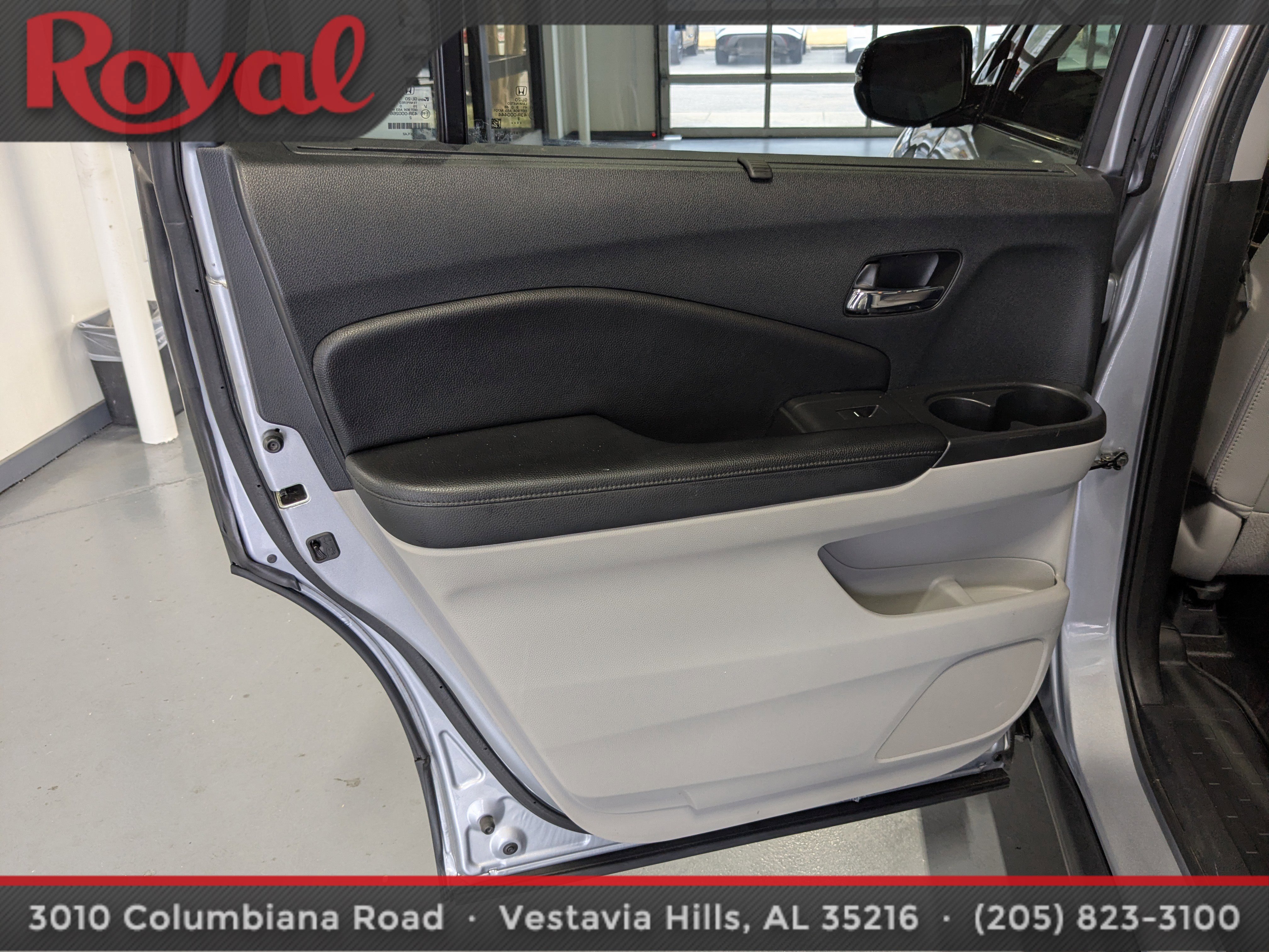 Used 2020 Honda Pilot Touring image 17