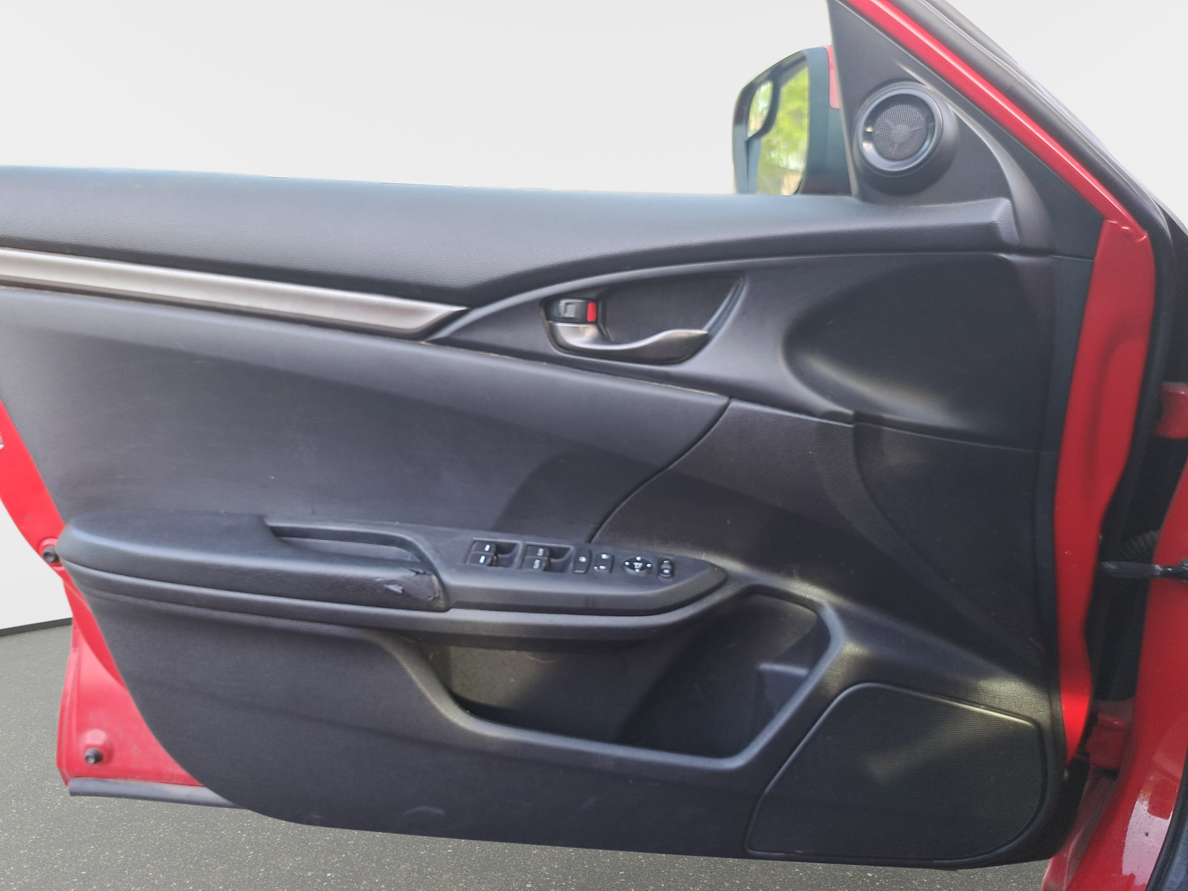 Used 2020 Honda Civic Sport image 24