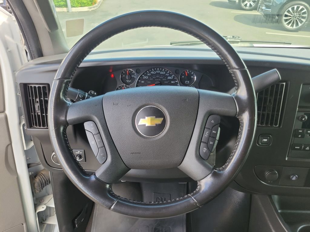 Used 2020 Chevrolet Express 3500 LS RWD image 20