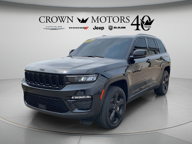 Used 2023 Jeep Grand Cherokee Limited w/ Black Appearance Package