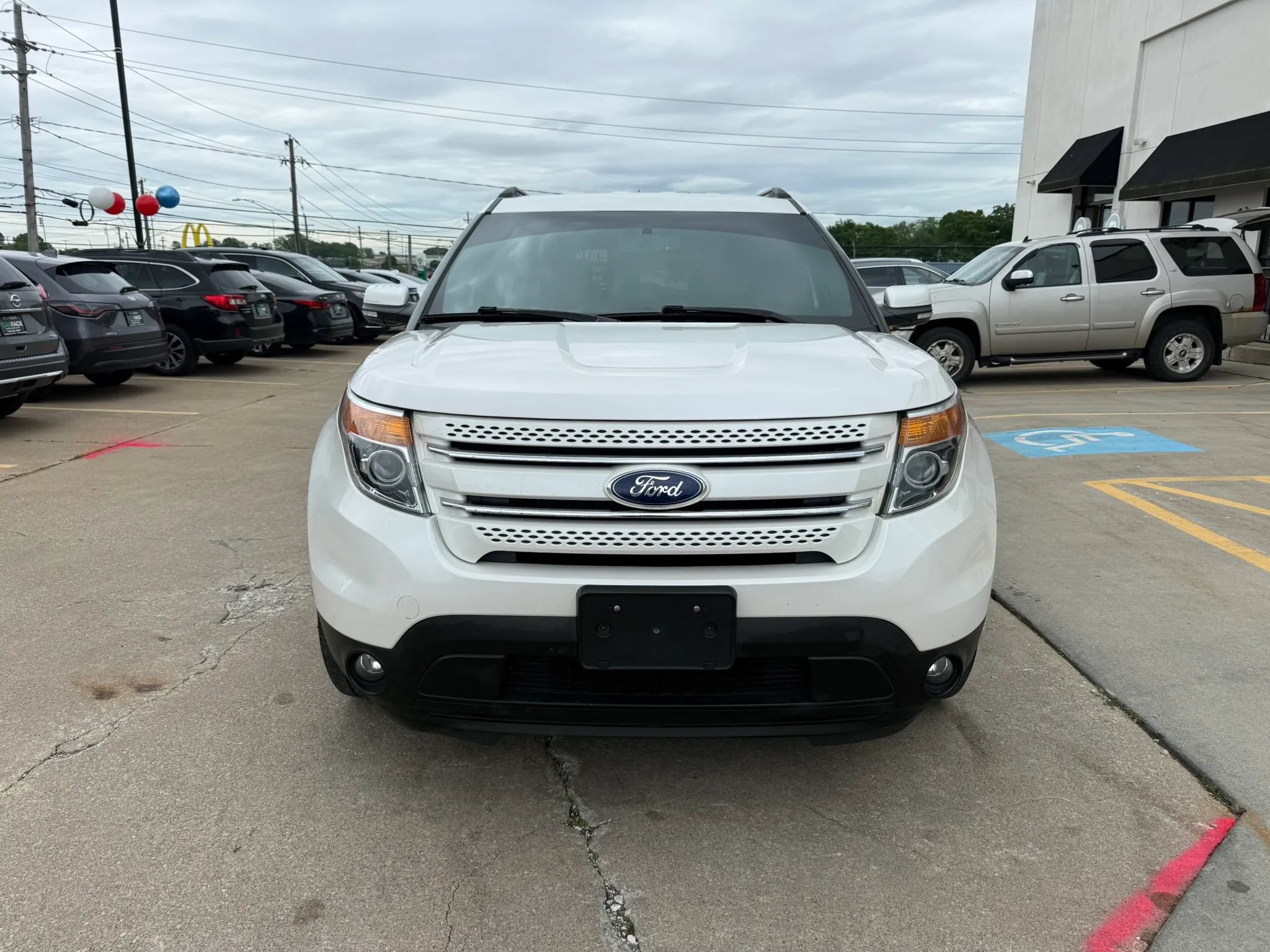 Used 2015 Ford Explorer Limited w/ Equipment Group 301A AWD/4WD image 2